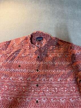 Patagonia Back Step Shirt Size XL Orange White Hawaiian Short Sleeve